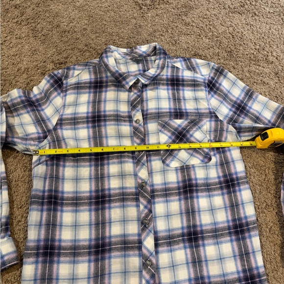 Eddie Bauer Outdoor Women's Blue and White Plaid Shirt - Picture 6 of 8